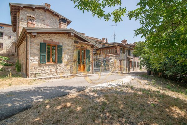 appartamento in vendita a Piozzano