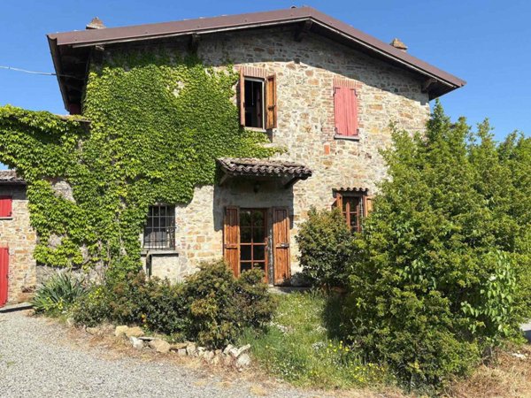 appartamento in vendita a Piozzano in zona San Gabriele