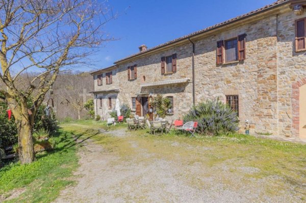 casa indipendente in vendita a Piozzano in zona San Gabriele