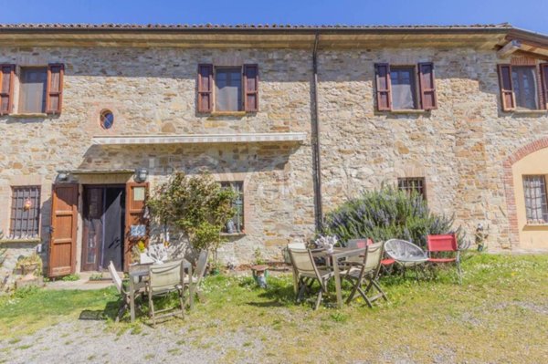 casale in vendita a Piozzano in zona San Gabriele