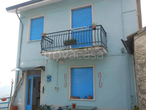 casa indipendente in vendita a Piozzano in zona San Gabriele