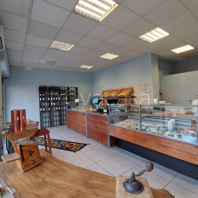 negozio in vendita a Podenzano