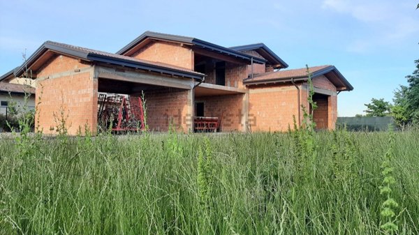 casa indipendente in vendita a Podenzano