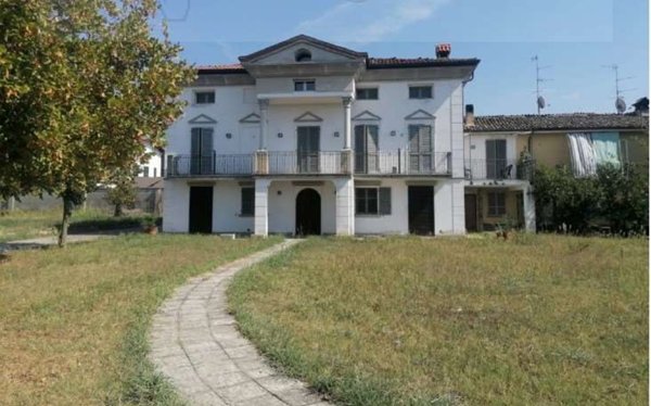 casa indipendente in vendita a Podenzano