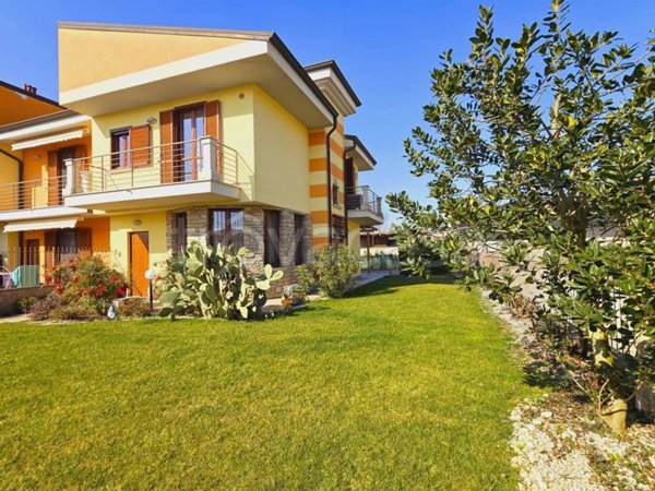 casa indipendente in vendita a Podenzano in zona Gariga