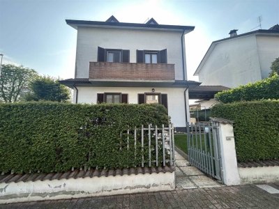 casa indipendente in vendita a Podenzano in zona San Polo