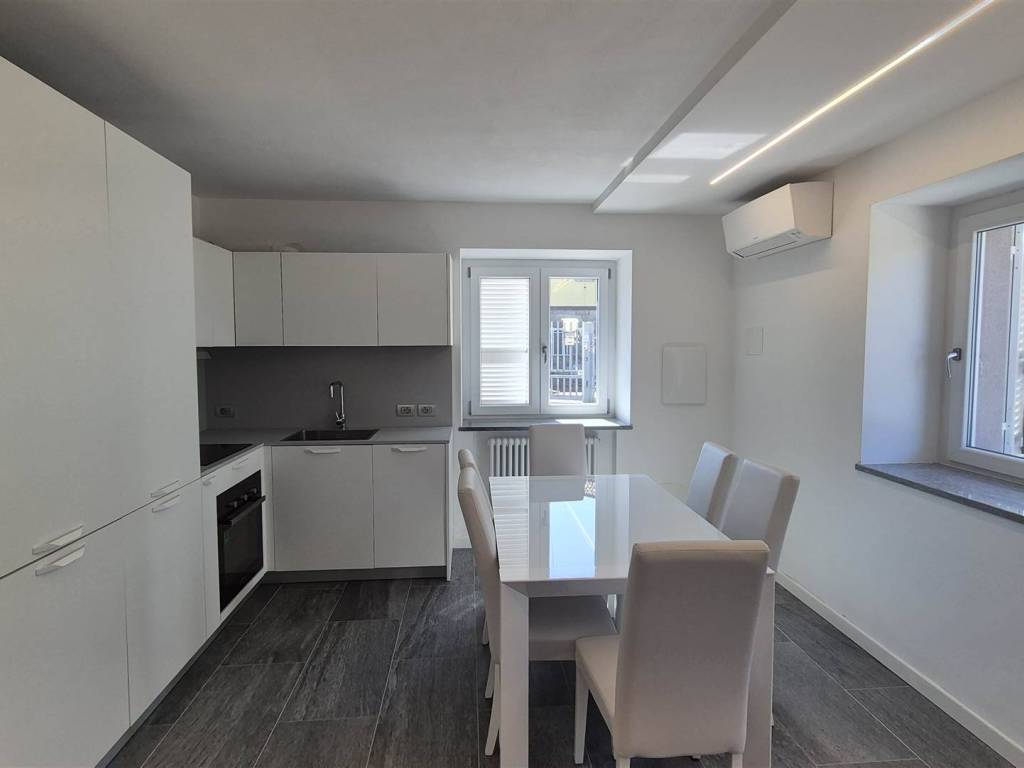 casa indipendente in vendita a Podenzano in zona Casoni