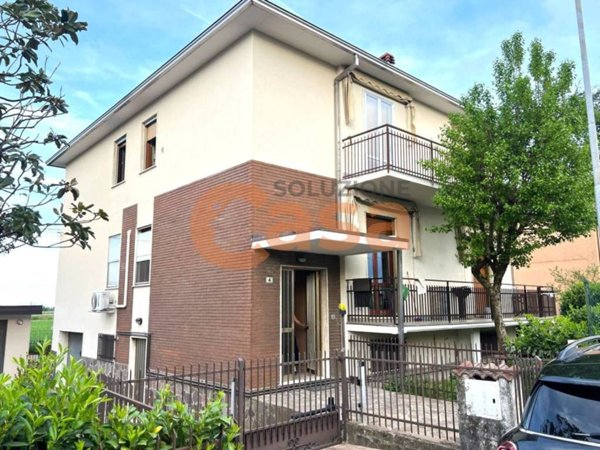 casa indipendente in vendita a Podenzano