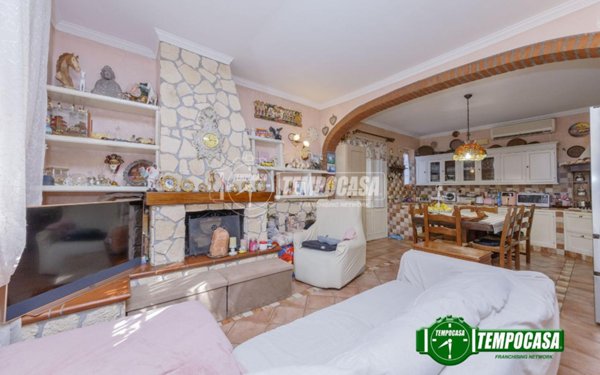 casa indipendente in vendita a Podenzano