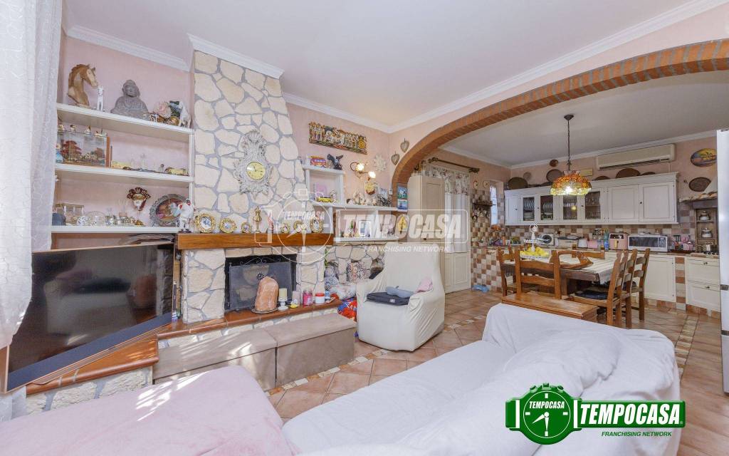 casa indipendente in vendita a Podenzano