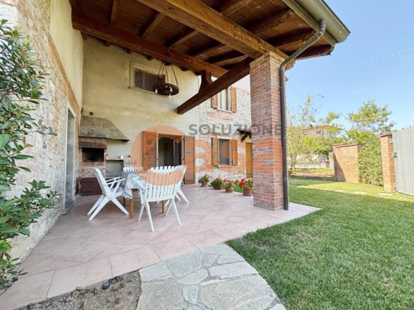 casa indipendente in vendita a Podenzano