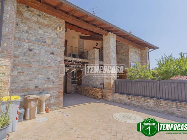 casa indipendente in vendita a Podenzano