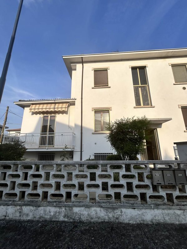 appartamento in vendita a Podenzano