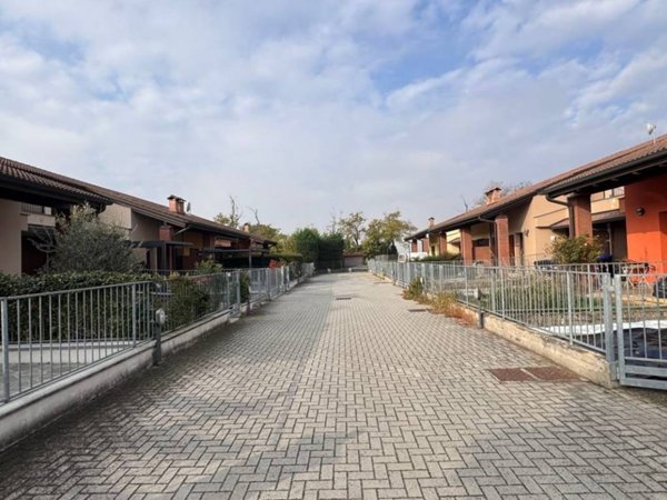 casa indipendente in vendita a Podenzano in zona Turro