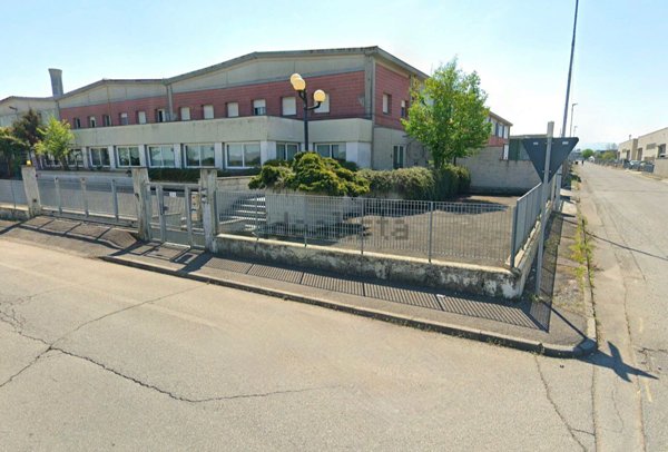 capannone in vendita a Podenzano in zona Gariga