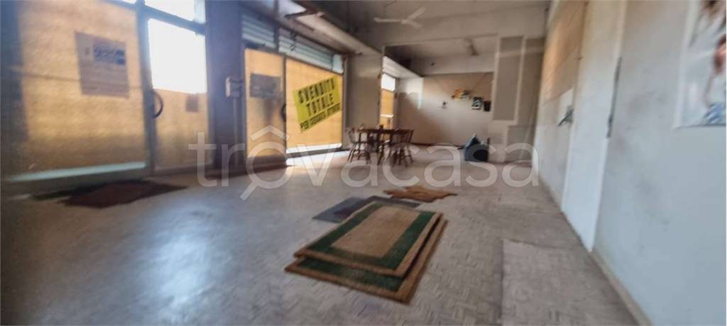 negozio in vendita a Podenzano