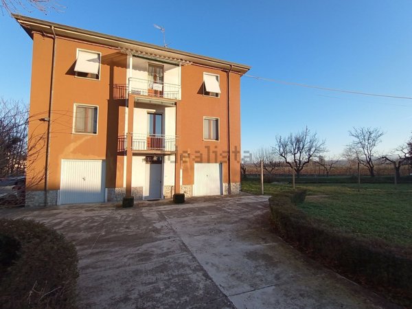 casa indipendente in vendita a Podenzano