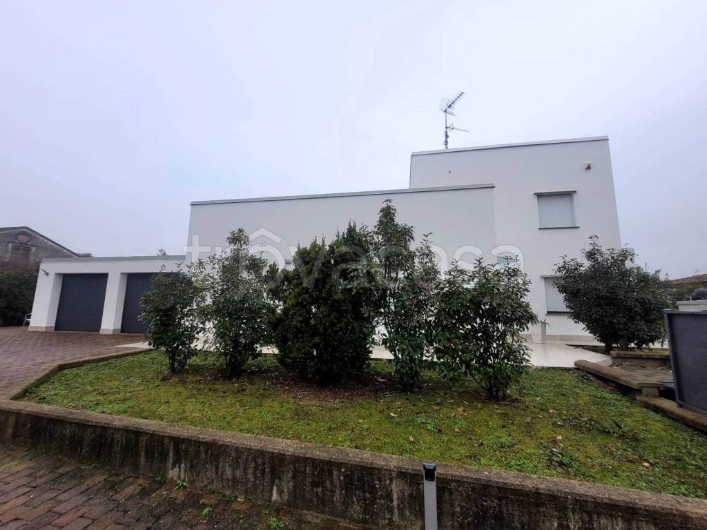 casa indipendente in vendita a Podenzano
