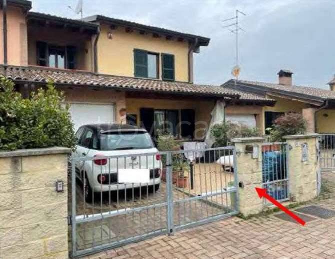 casa indipendente in vendita a Podenzano