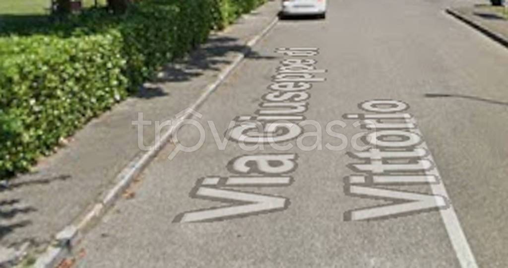 negozio in vendita a Podenzano