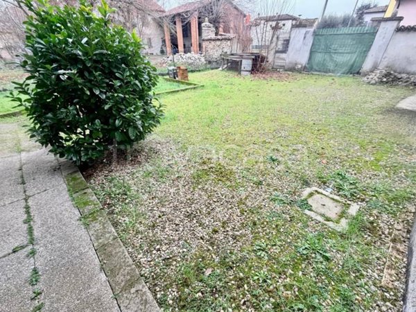 casa indipendente in vendita a Podenzano in zona San Polo