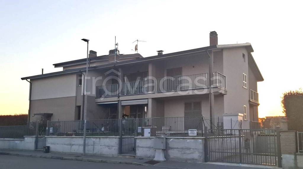 casa indipendente in vendita a Podenzano