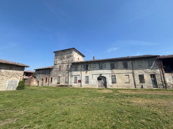 casale in vendita a Podenzano