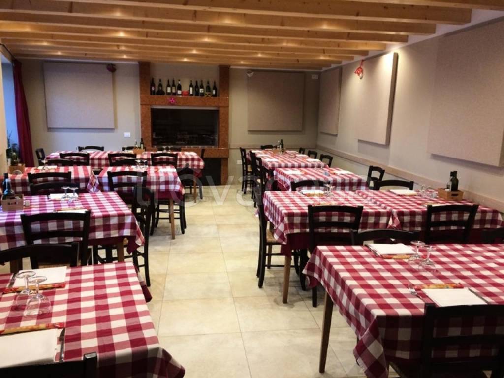 negozio in vendita a Podenzano in zona Maiano