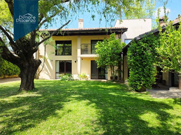 casa indipendente in vendita a Podenzano