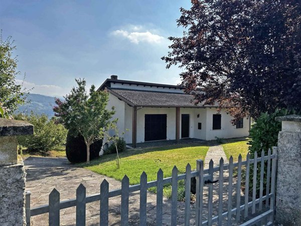casa indipendente in vendita a Ponte dell'Olio in zona Monte Santo