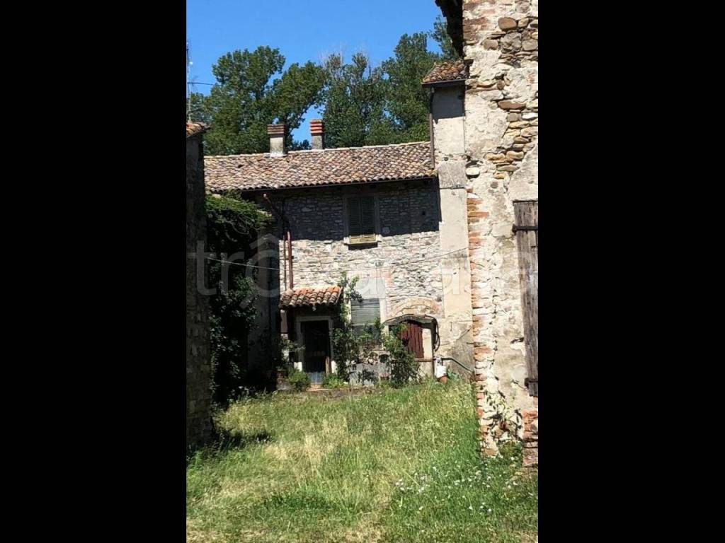 casa semindipendente in vendita a Ponte dell'Olio in zona Torrano