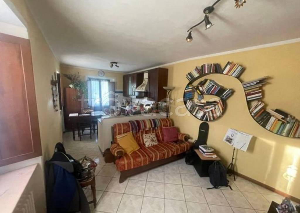 casa indipendente in vendita a Ponte dell'Olio in zona Riva