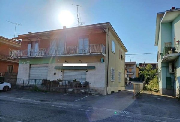 negozio in vendita a Ponte dell'Olio