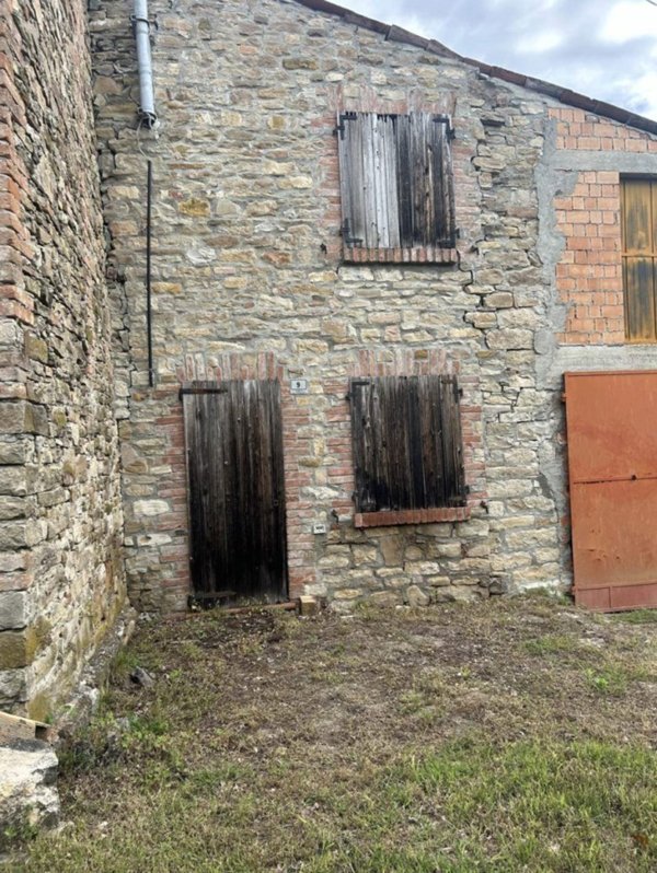 casa indipendente in vendita a Ponte dell'Olio in zona Monte Santo