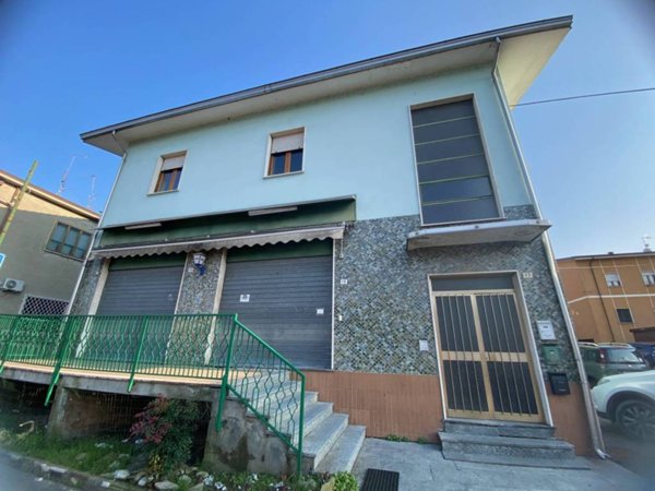 intera palazzina in vendita a Ponte dell'Olio
