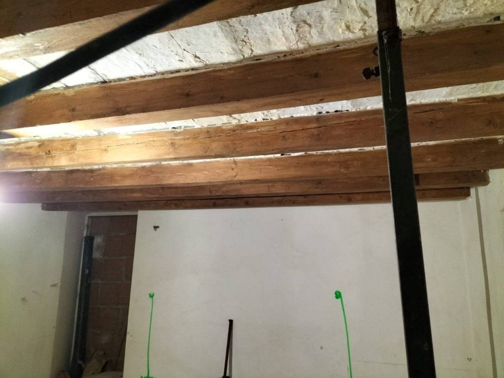 casa indipendente in vendita a Ponte dell'Olio in zona Cassano