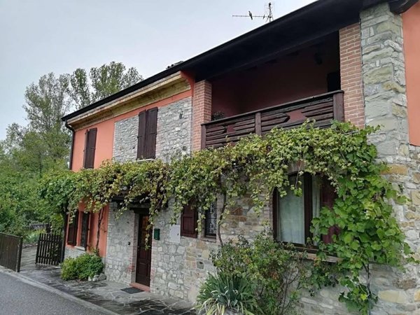 casa indipendente in vendita a Ponte dell'Olio in zona Torrano