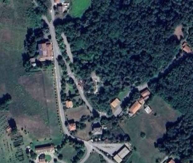 locale di sgombero in vendita a Ponte dell'Olio in zona Castione