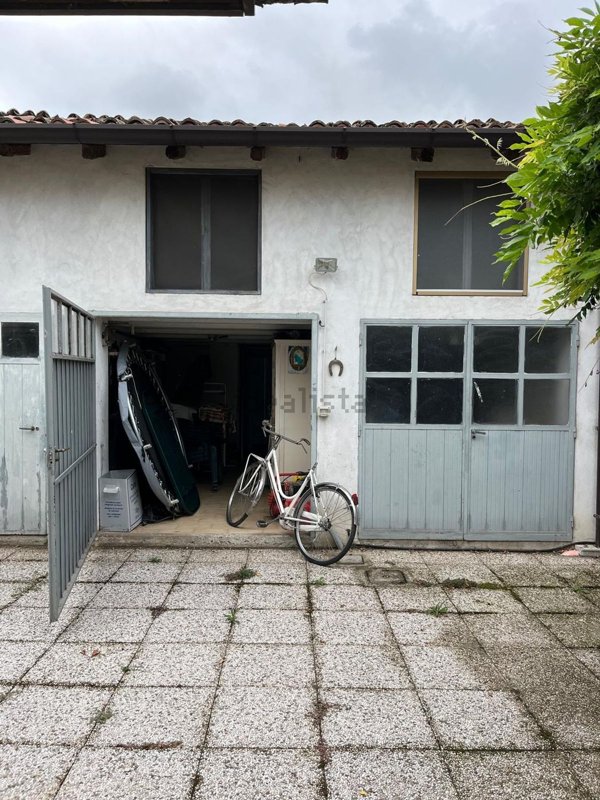 appartamento in vendita a Ponte dell'Olio in zona Folignano