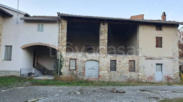 casa indipendente in vendita a Ponte dell'Olio in zona Riva
