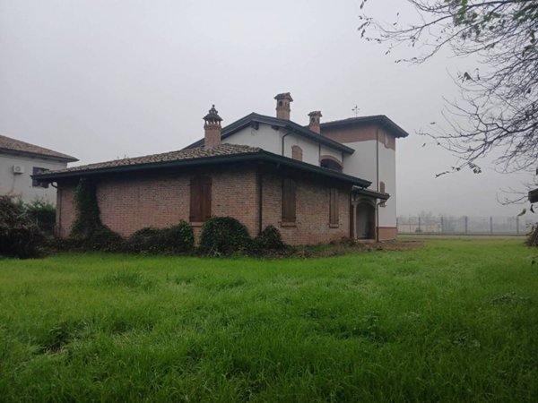 casa indipendente in vendita a Ponte dell'Olio