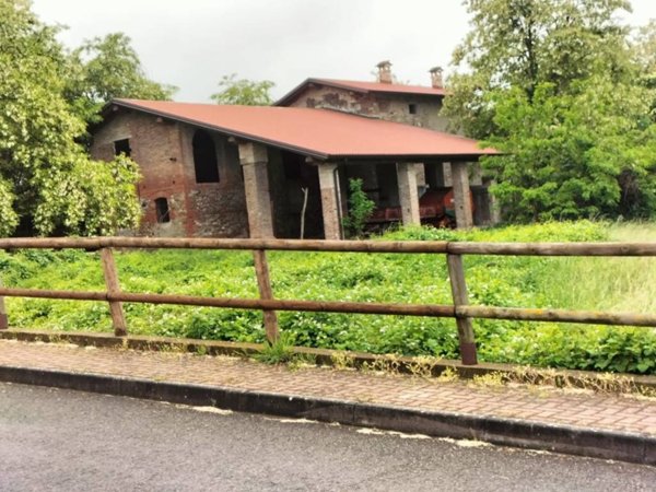 casa indipendente in vendita a Ponte dell'Olio in zona Riva