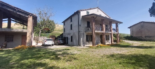 casale in vendita a Ponte dell'Olio in zona Riva