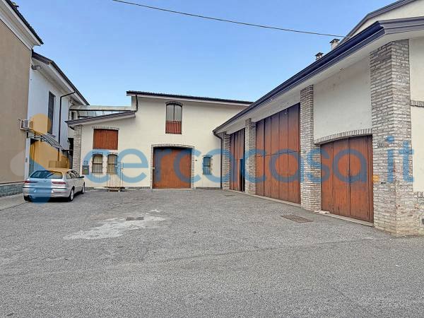 appartamento in vendita a Ponte dell'Olio in zona Riva