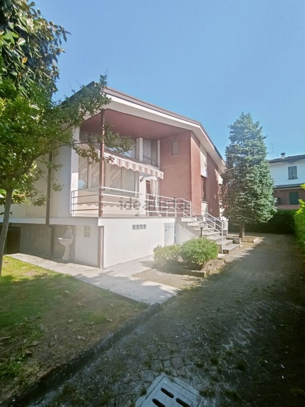 casa indipendente in vendita a Pontenure