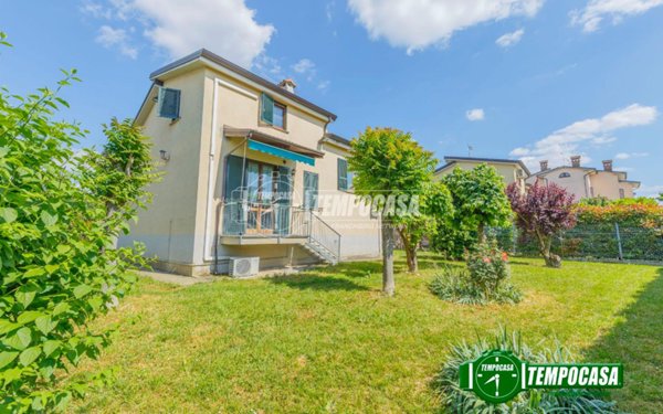 casa indipendente in vendita a Pontenure in zona Valconasso