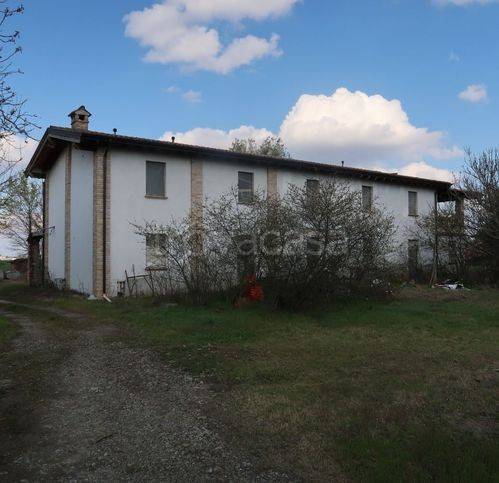 casa indipendente in vendita a Pontenure