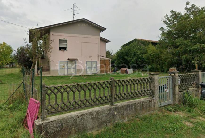 casa indipendente in vendita a Pontenure in zona Muradello