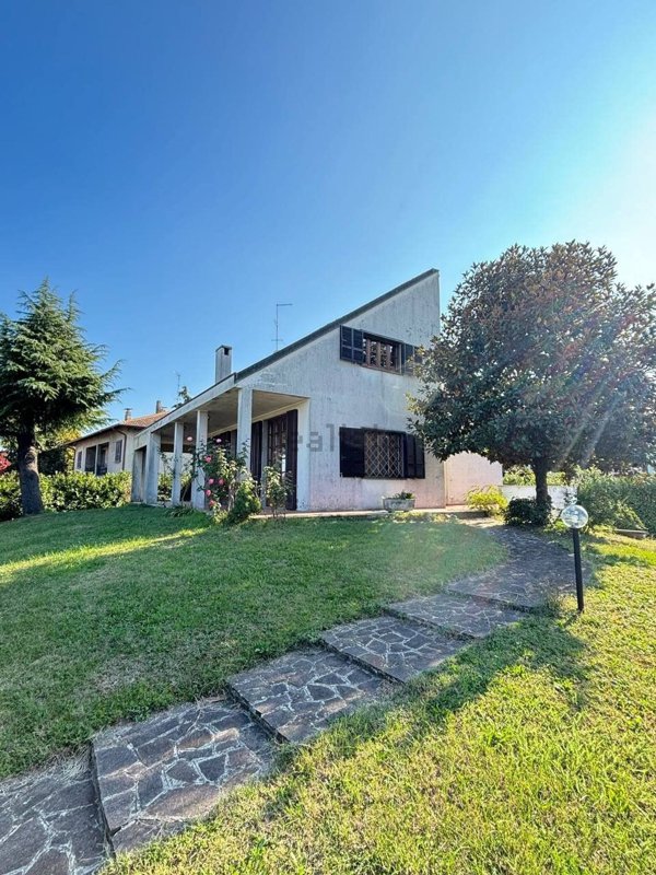 casa indipendente in vendita a Pontenure