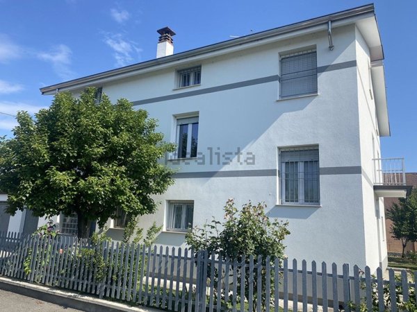 casa indipendente in vendita a Pontenure